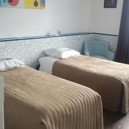 Bed & Breakfast D'hotes Les Muriers 3*